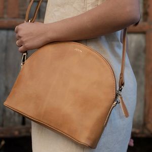 Joyn Purse Half Moon